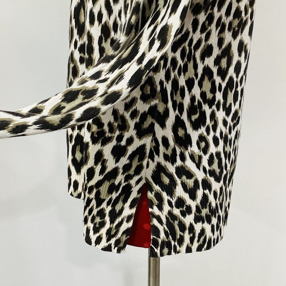CHICO'S 1 / M / 8 Cheetah Animal Print Cardigan Sweater Single button classic - Picture 4 of 9